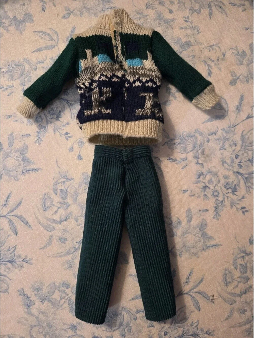 Barbie Fashion Avenue Ken Fashion Green Blue Sweater Green Pants Vintage 1997